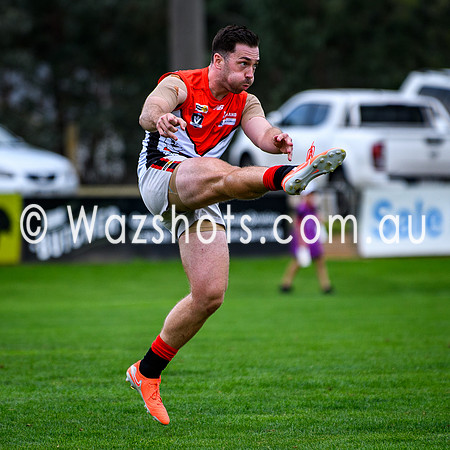20250426 Sale v Warragul Reserves-17