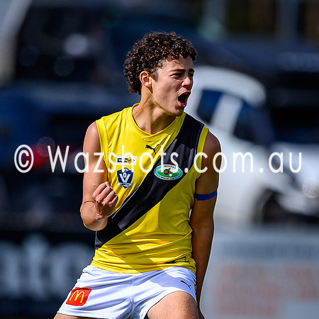 20260418 Sale v Morwell Reserves-21