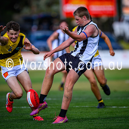 20260418 Sale v Morwell Reserves-27