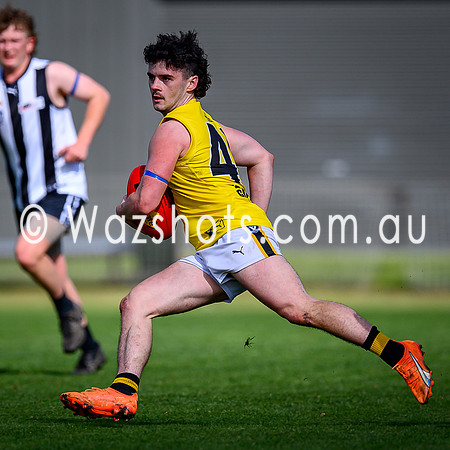 20260418 Sale v Morwell Reserves-35