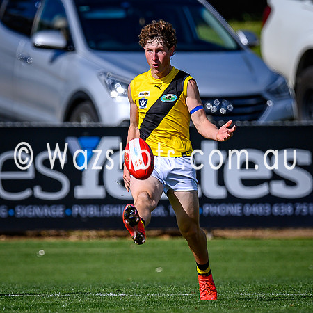 20260418 Sale v Morwell Reserves-38