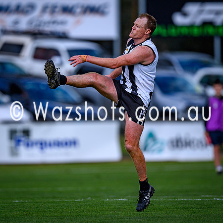 20260418 Sale v Morwell Reserves-49