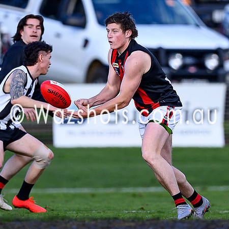 20260621 Sale v Maffra Seniors-14