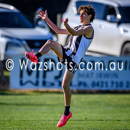 20260801 Sale v Leongatha 16s-4