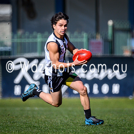 20260801 Sale v Leongatha 16s-9