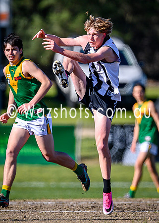 20260801 Sale v Leongatha 16s-12