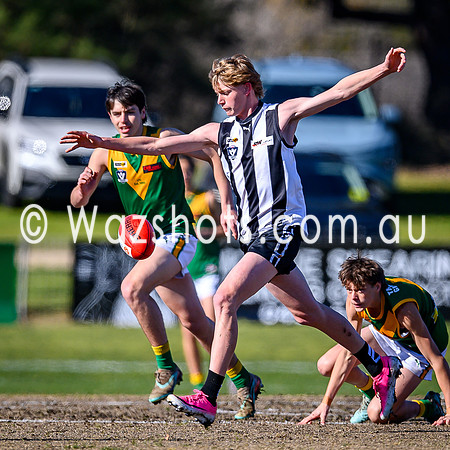 20260801 Sale v Leongatha 16s-11