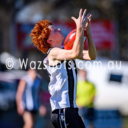 20260801 Sale v Leongatha 16s-13