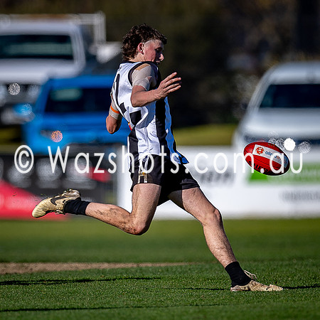RD11 Sale v Leongatha 18s-14