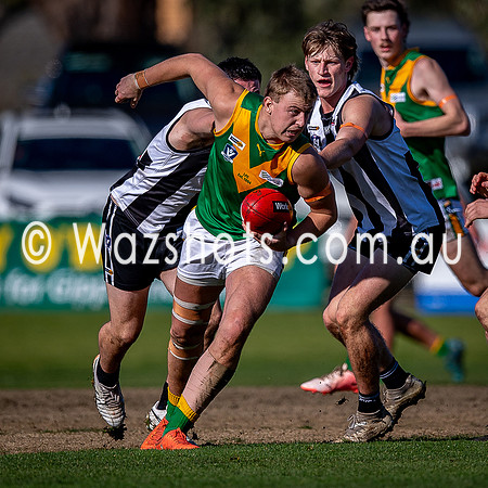 RD11 Sale v Leongatha 18s-21