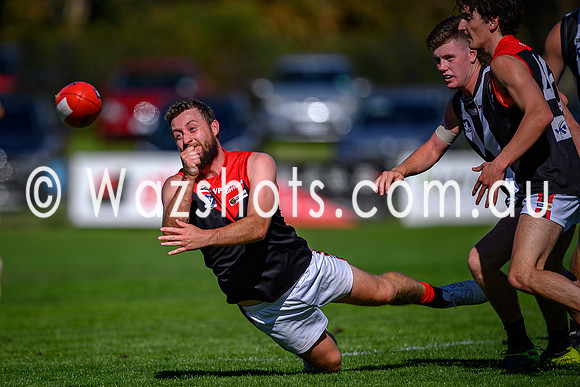 20240414 RD2 Sale V Warragul Reserves-13