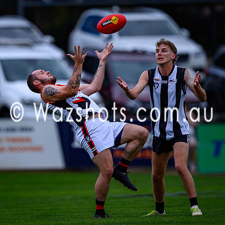 20250426 Sale v Warragul Reserves-15