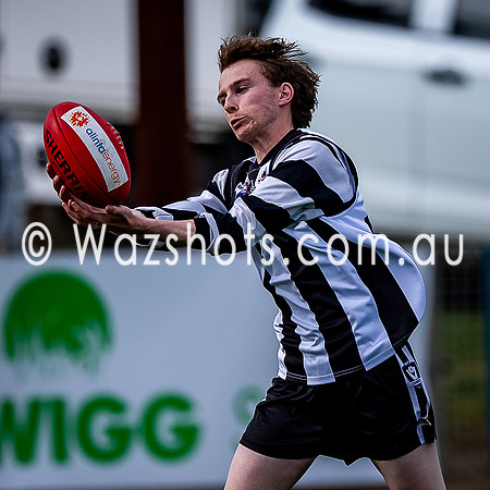 RD13 Sale v Drouin reserves-05