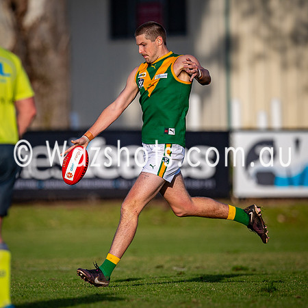 20250614 RD9 Maffra v Leongatha Snrs-093