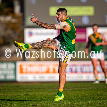 20250614 RD9 Maffra v Leongatha Snrs-097