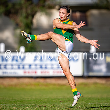 20250614 RD9 Maffra v Leongatha Snrs-039