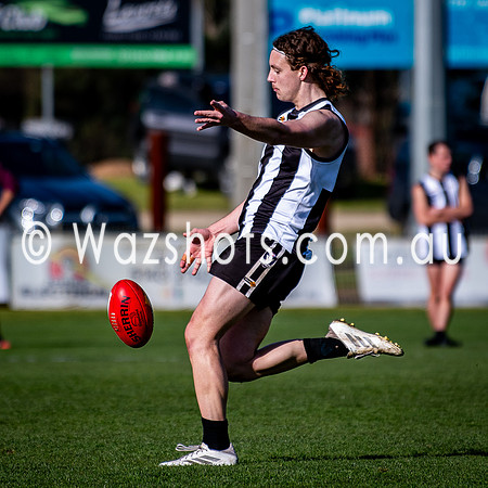 RD13 Sale v Drouin reserves-63