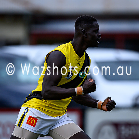 20250517 Maffra v Morwell Seniors-11