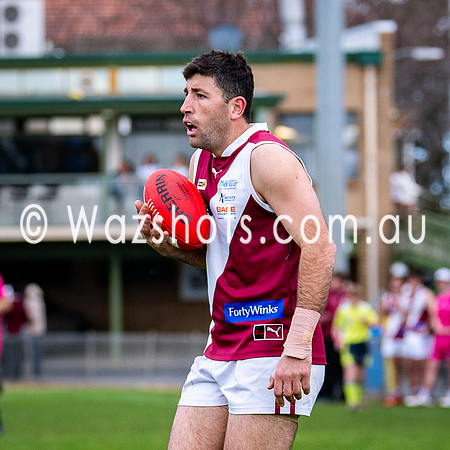 RD18 Sale v Traralgon Snrs-005