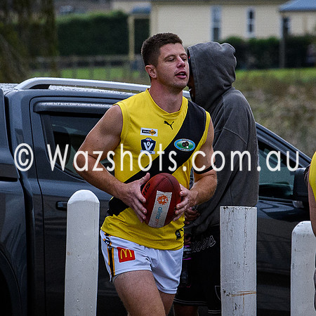 20250517 Maffra v Morwell Seniors-1