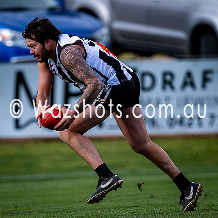RD13 Sale v Drouin reserves-31