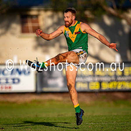 20250614 RD9 Maffra v Leongatha Snrs-105