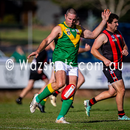 20250614 RD9 Maffra v Leongatha Reserves-31