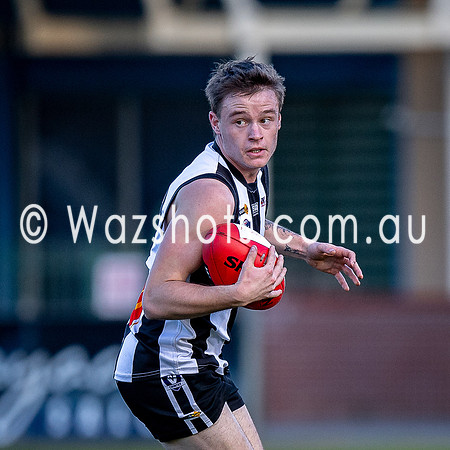 RD15 Sale v Moe Snrs-065