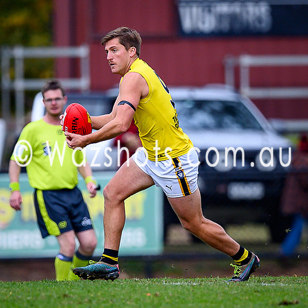 20250517 Maffra v Morwell Seniors-13