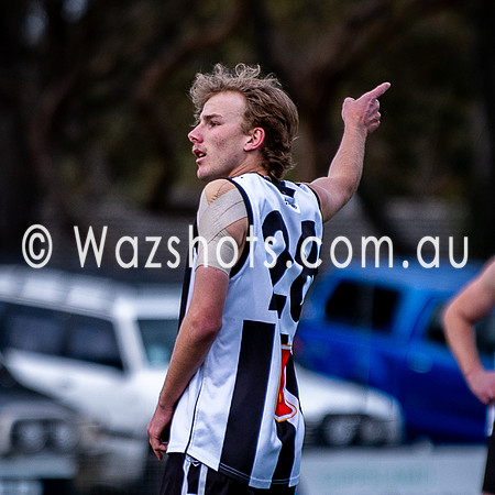 RD13 Sale v Drouin reserves-21