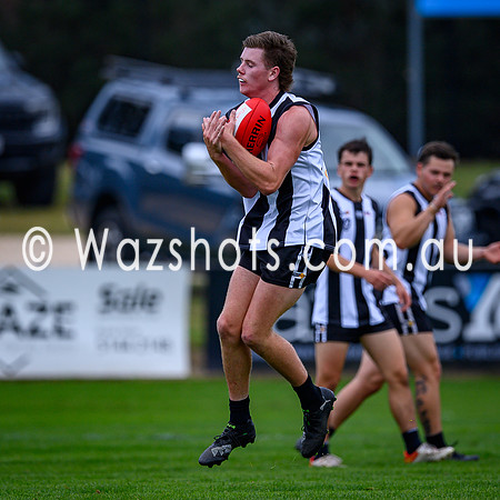20250426 Sale v Warragul Reserves-20