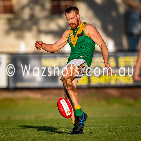 20250614 RD9 Maffra v Leongatha Snrs-104