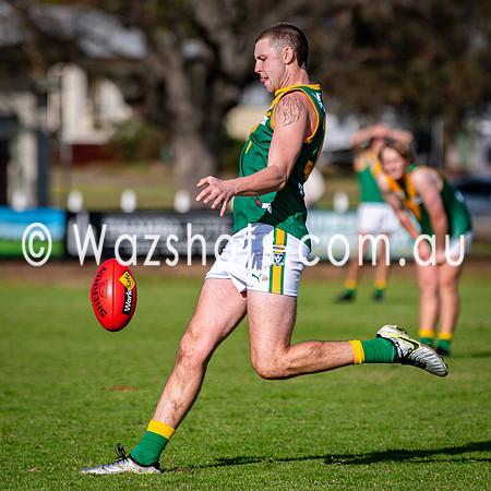 20250614 RD9 Maffra v Leongatha Reserves-44