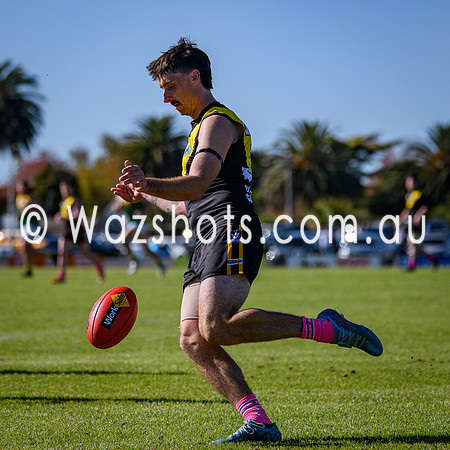 20250510 Morwell v Leongatha Reserves-17